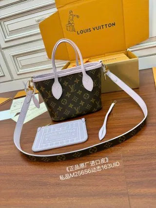 Louis Vuitton Diamond Pattern Leather Bag M25656