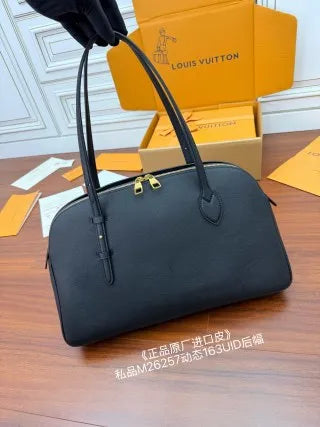 Louis Vuitton Diamond Pattern Leather Bag M26257
