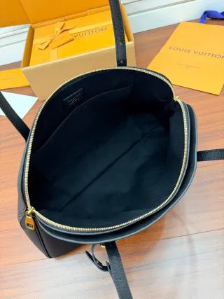 Louis Vuitton Diamond Pattern Leather Bag M26257
