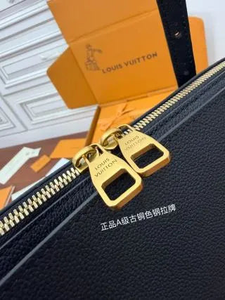 Louis Vuitton Diamond Pattern Leather Bag M26257