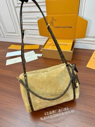 Louis Vuitton Diamond Pattern Leather Bag M26358