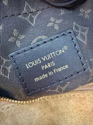 Louis Vuitton Diamond Pattern Leather Bag M26358