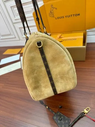Louis Vuitton Diamond Pattern Leather Bag M26358