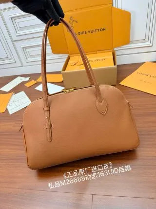 Louis Vuitton Diamond Pattern Leather Bag M26688