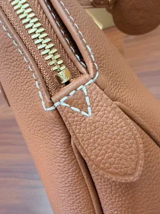 Louis Vuitton Diamond Pattern Leather Bag M26688