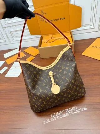 Louis Vuitton Diamond Pattern Leather Bag M27335