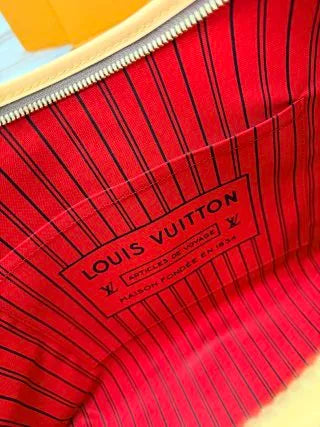 Louis Vuitton Diamond Pattern Leather Bag M27335
