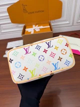 Louis Vuitton Diamond Pattern Leather Bag M27900