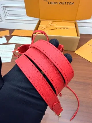 Louis Vuitton Diamond Pattern Leather Bag M28318