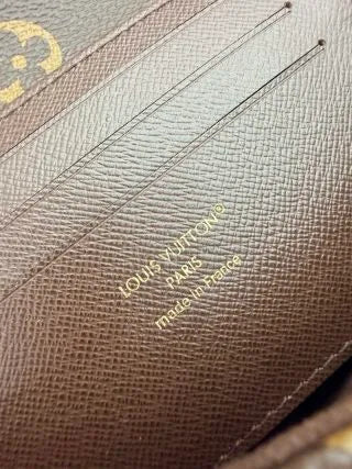 Louis Vuitton Diamond Pattern Leather Bag M28426