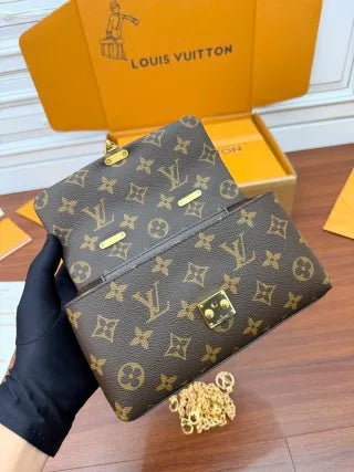 Louis Vuitton Diamond Pattern Leather Bag M28426