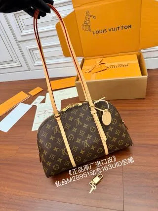 Louis Vuitton Diamond Pattern Leather Bag M28951