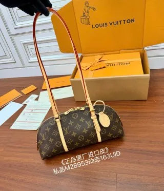 Louis Vuitton Diamond Pattern Leather Bag M28953