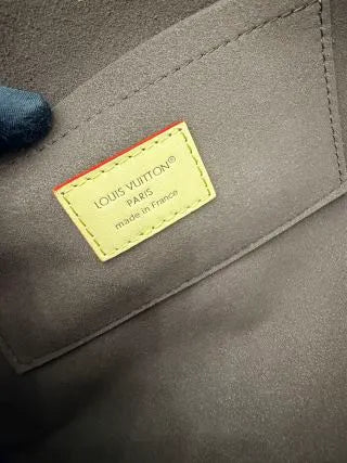 Louis Vuitton Diamond Pattern Leather Bag M28953