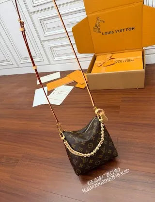 Louis Vuitton Diamond Pattern Leather Bag M29099