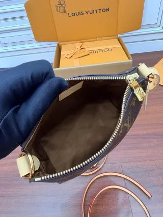 Louis Vuitton Diamond Pattern Leather Bag M29099