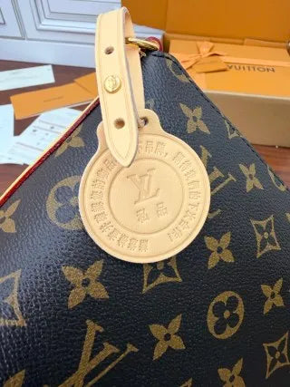Louis Vuitton Diamond Pattern Leather Bag M29099