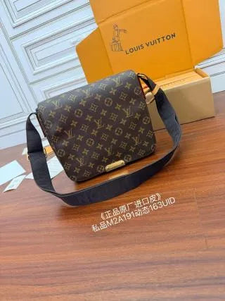 Louis Vuitton Diamond Pattern Leather Bag M2A191