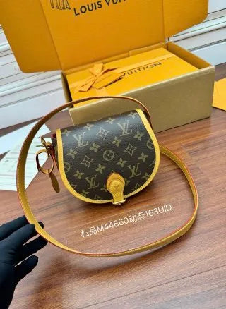 Louis Vuitton Diamond Pattern Leather Bag M44860