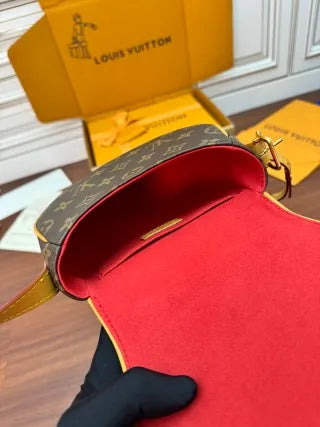 Louis Vuitton Diamond Pattern Leather Bag M44860