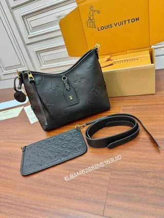 Louis Vuitton Diamond Pattern Leather Bag M46288