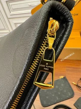 Louis Vuitton Diamond Pattern Leather Bag M46288
