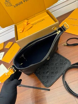 Louis Vuitton Diamond Pattern Leather Bag M46288