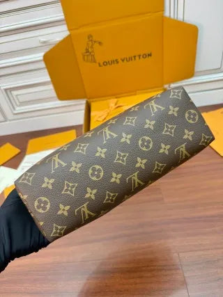 Louis Vuitton Diamond Pattern Leather Bag M46458