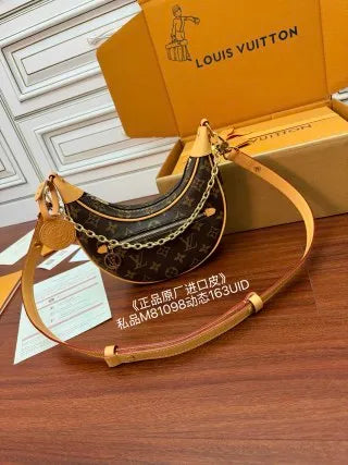 Louis Vuitton Diamond Pattern Leather Bag M81098