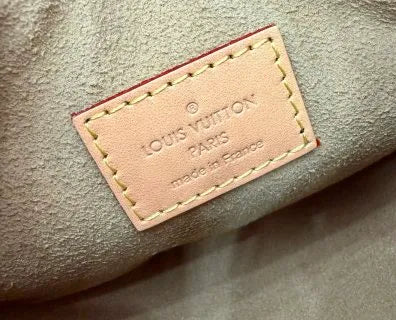 Louis Vuitton Diamond Pattern Leather Bag M81098