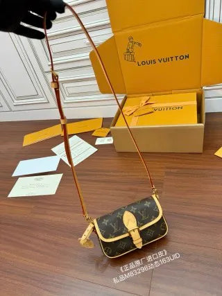 Louis Vuitton Diamond Pattern Leather Bag M83298