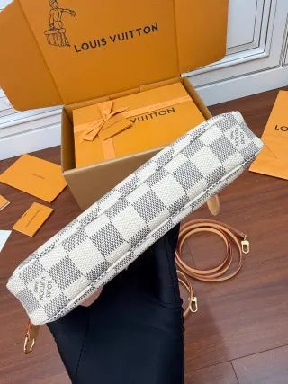 Louis Vuitton Diamond Pattern Leather Bag N40915