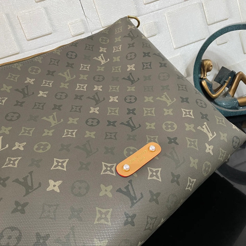 Louis Vuitton Metis Handbag Monogram Canvas M27181