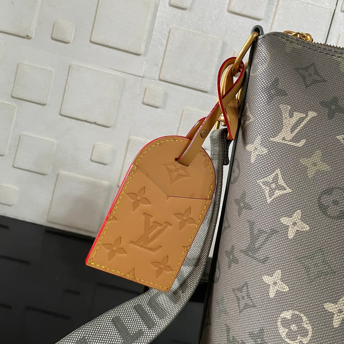 Louis Vuitton Metis Handbag Monogram Canvas M27181