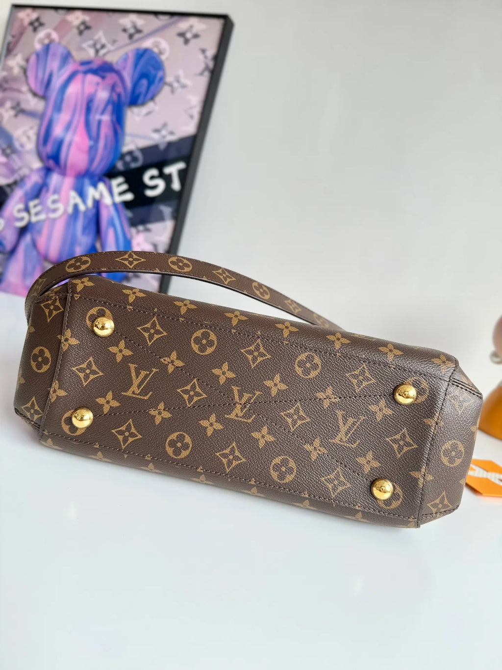 Louis Vuitton Montaigne Medium Monogram Canvas Handbag M41056