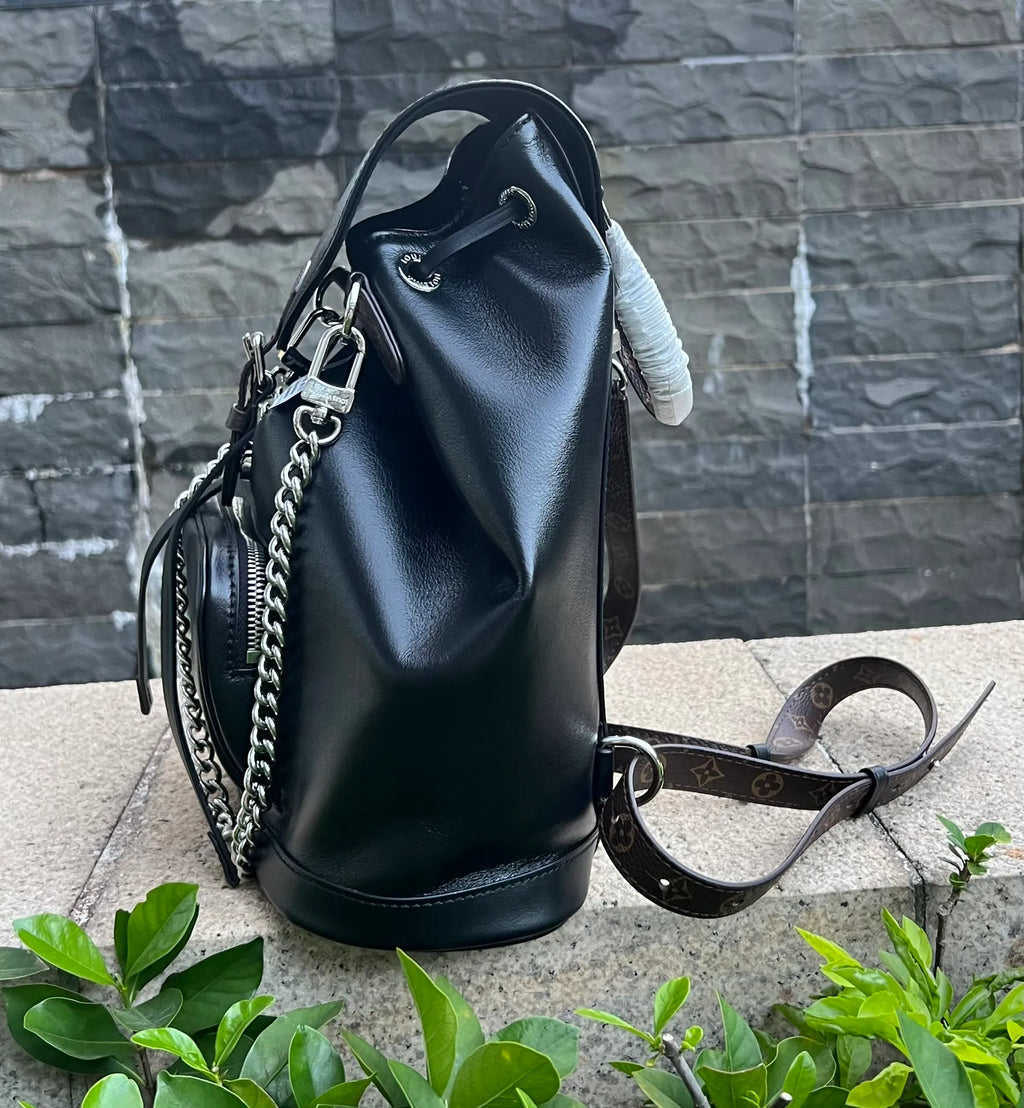 Montsouris Leather Backpack M12587 Black