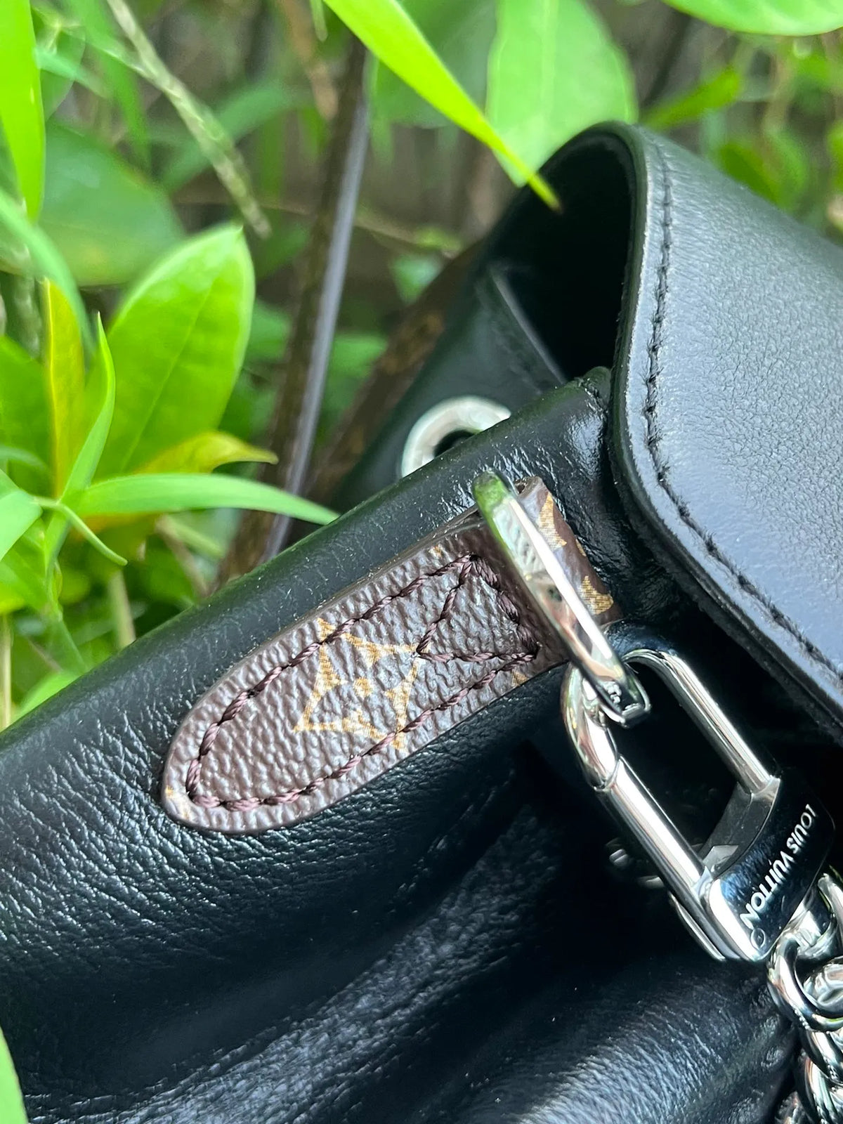 Montsouris Leather Backpack M12587 Black