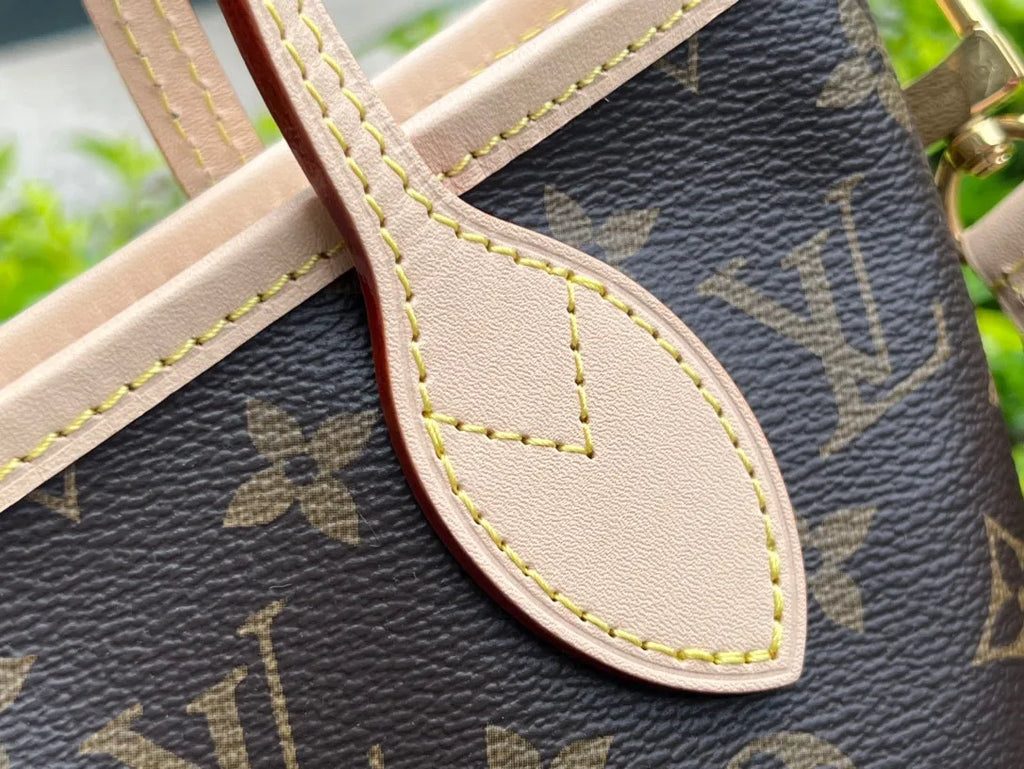 Louis Vuitton Neverfull BB Monogram Handbag M46705