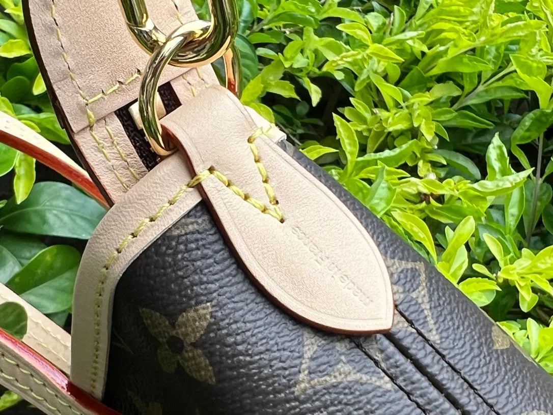 Louis Vuitton Neverfull BB Monogram Handbag M46705