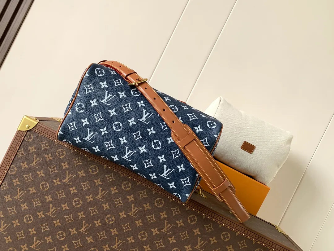 Speedy Bandoulière 30 Monogram Leather Handbag