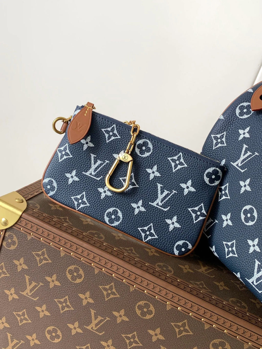 Speedy Bandoulière 30 Monogram Leather Handbag