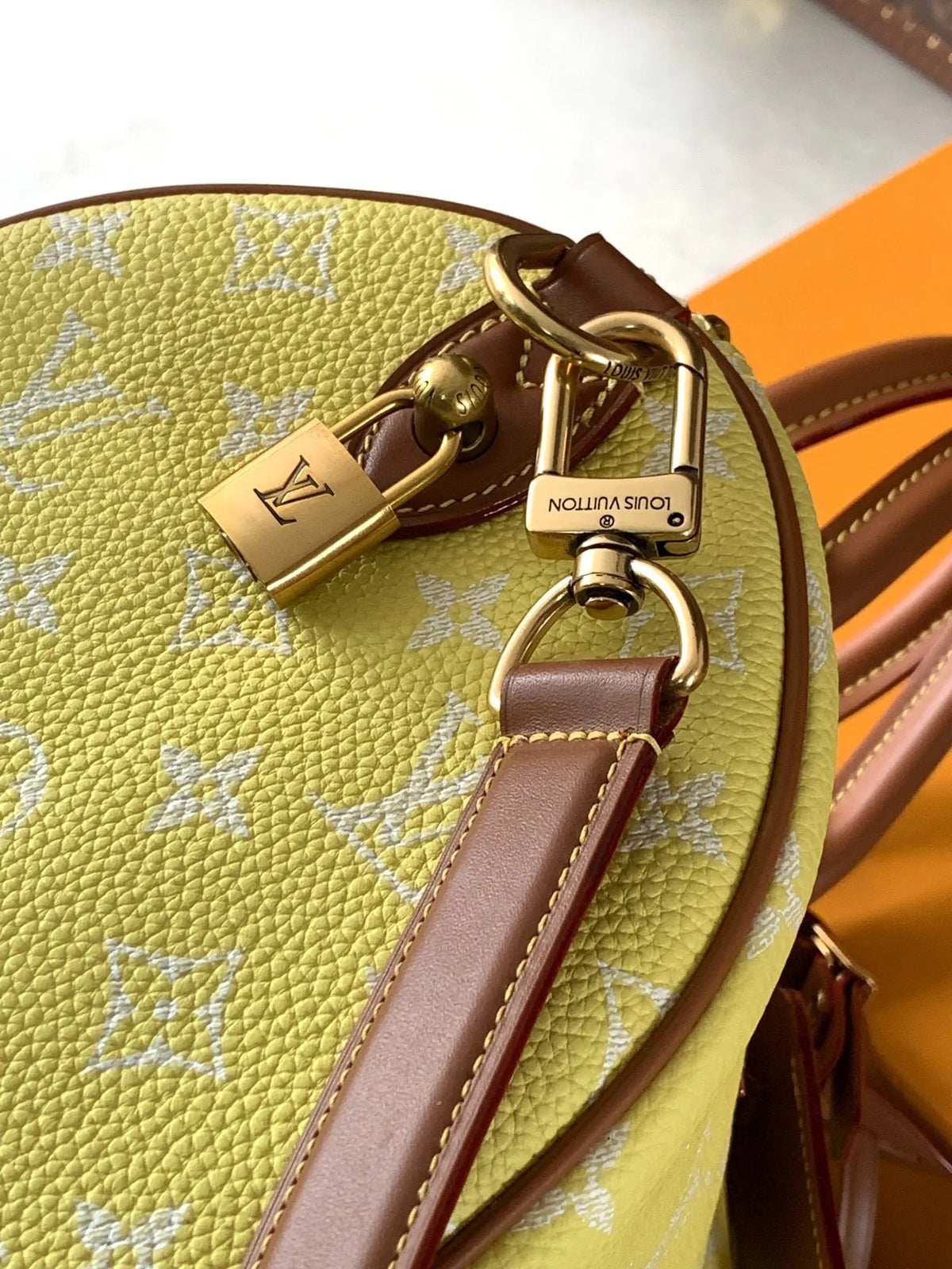 Speedy Bandoulière 30 Monogram Leather Handbag