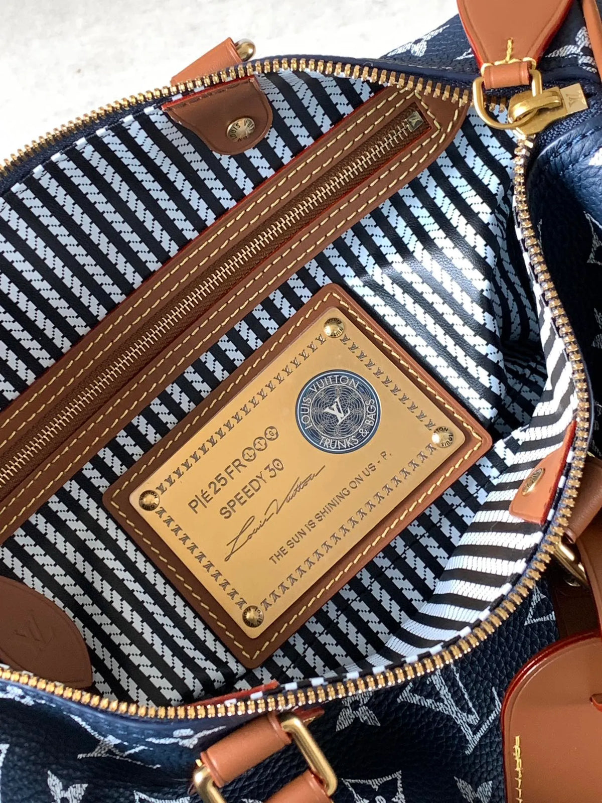 Speedy Bandoulière 30 Monogram Leather Handbag