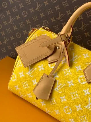 Speedy Bandoulière 30 Monogram Leather Handbag M24443