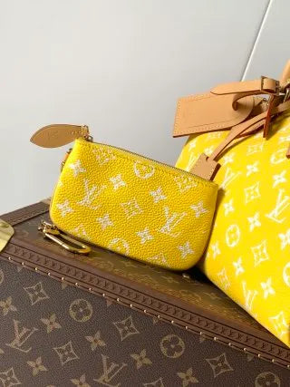 Speedy Bandoulière 30 Monogram Leather Handbag M24443