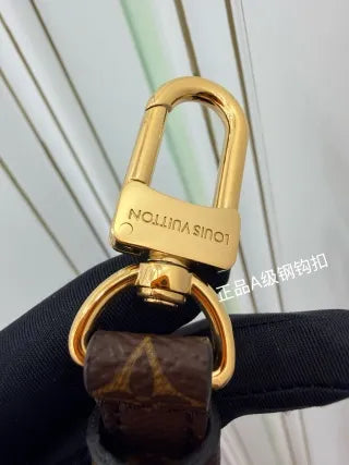 Louis Vuitton Vegetable-Tanned Leather Bag M28029