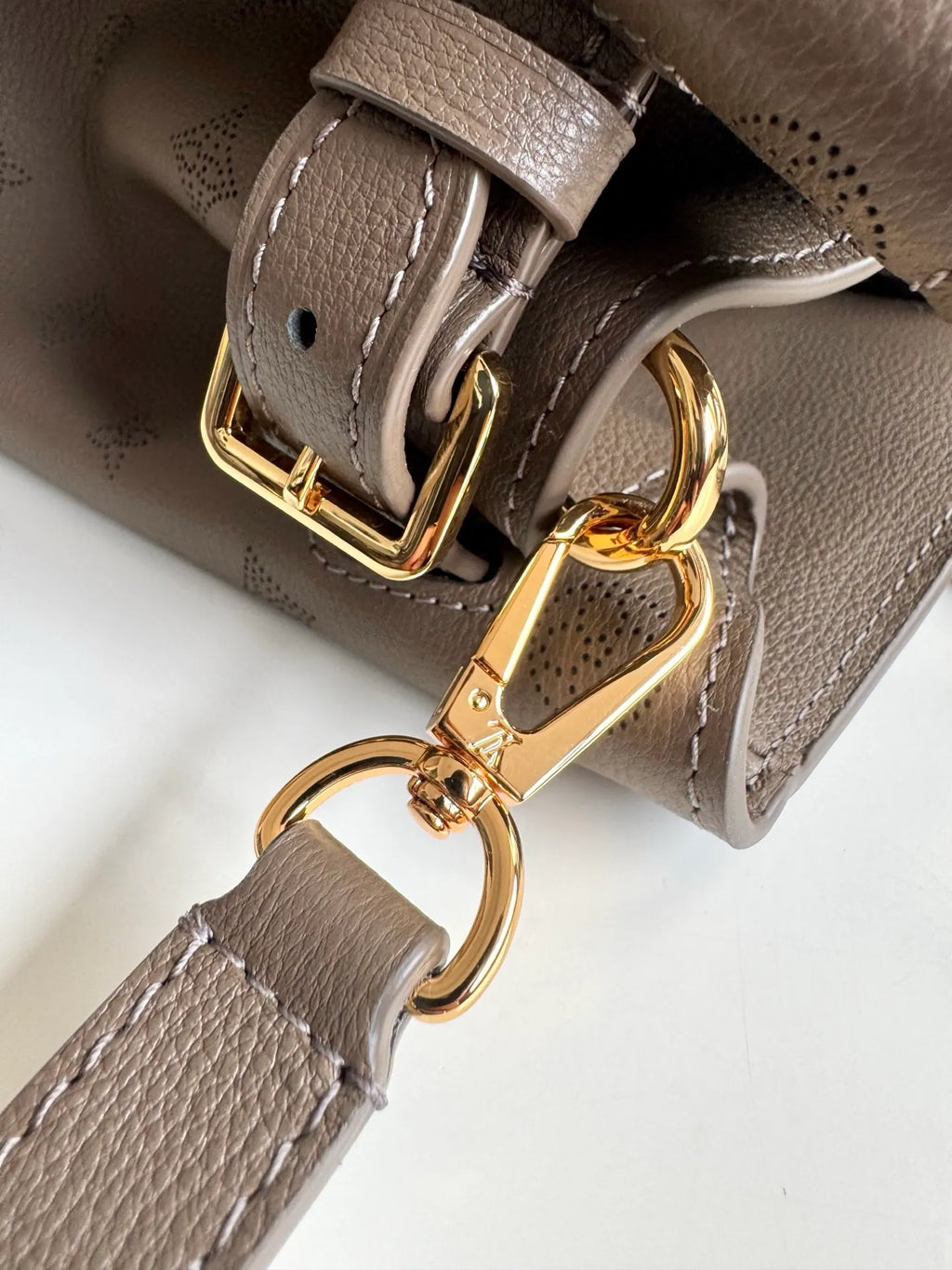 Louis Vuitton Vendôme Small Leather Handbag M27040