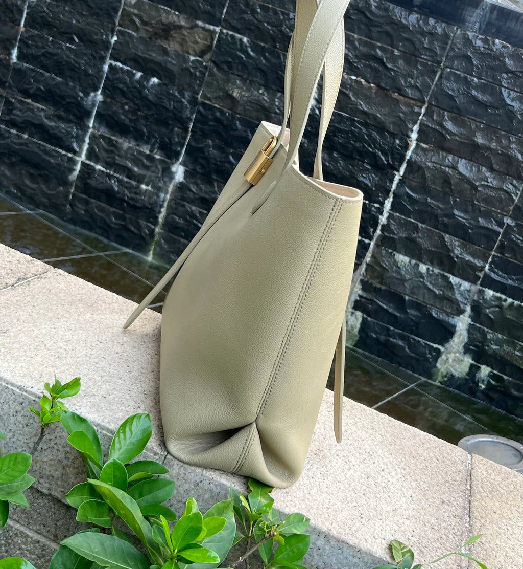 Low Key Cabas Medium Leather Handbag 25343 Fruit Green