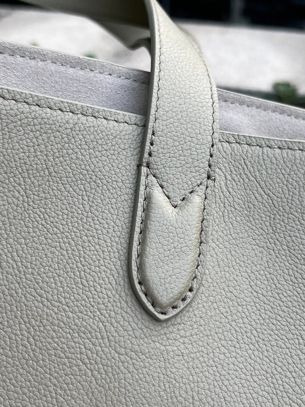 Low Key Cabas Medium Leather Handbag 25343 Fruit Green