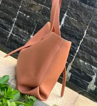 Low Key Cabas Medium Leather Handbag M25342 Brown